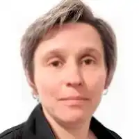 Попова Оксана Андреевна